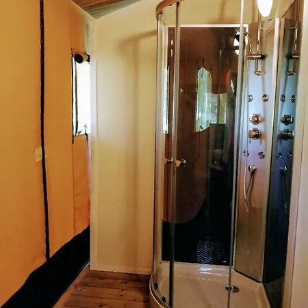 Luxury Safari Tent With Hot Tub At La Fortinerie Luxusní stan Mouliherne