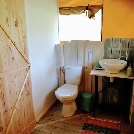 Luxury Safari Tent With Hot Tub At La Fortinerie * Mouliherne